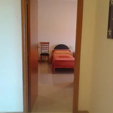 Joanne Canicattini Bagni