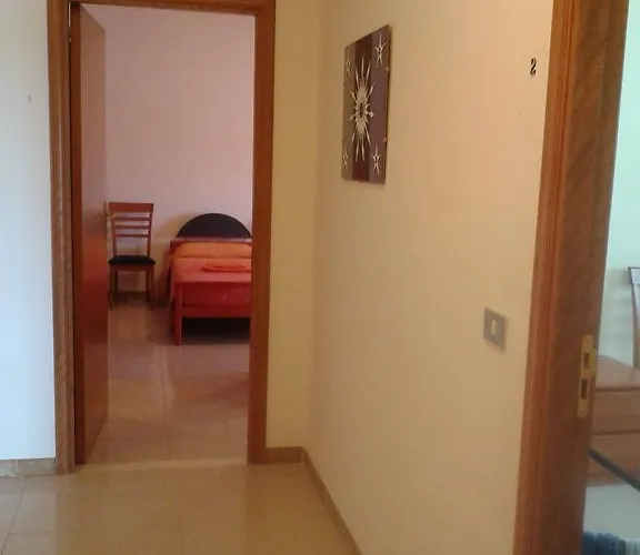 Joanne Canicattini Bagni